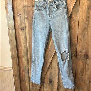 Levi’s Wedgie Straight 23